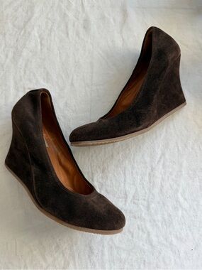 Lanvin Brown Suede Pump Wedges